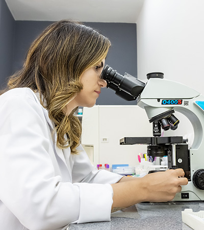 Dra. Michelli Gonçalves + Nato Medicina Veterinária