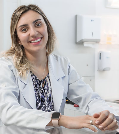 Dra. Tamires Menezes+ Nato Medicina Veterinária