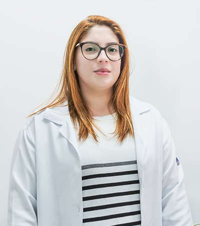 Dra. Juliana de Melo Paranhos + Nato Medicina Veterinária